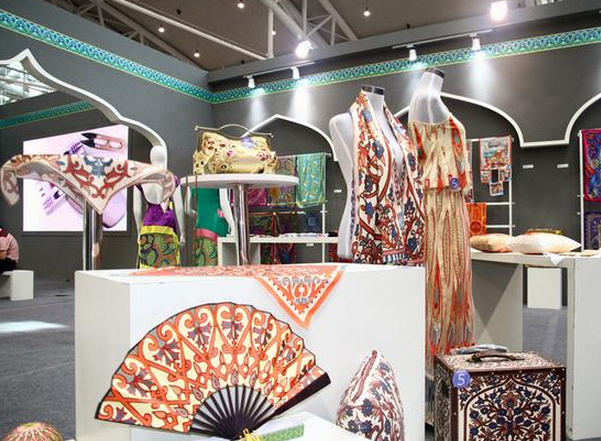 纺织服装产业成新疆经济发展新亮点